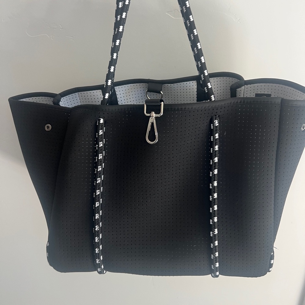 Popups Everyday Tote - Basic Black - image 1